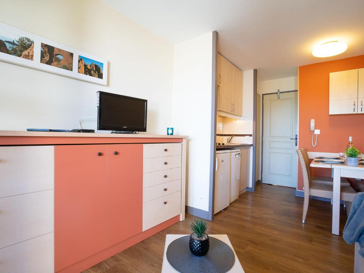 Apartment Village Cap Esterel - L'Esquinade-32 By Interhome Saint-Raphael (Var) Exterior foto